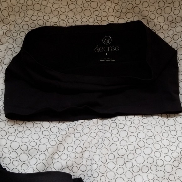 Bras - Picture 2 of 8